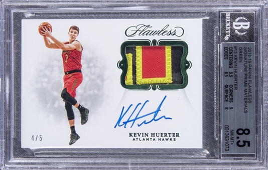 2018-19 Panini Flawless #13 Kevin Huerter Signatures Prime Materials Green Rookie Patch Autograph (#4/5) - BGS NM-MT+ 8.5/10 AUTO